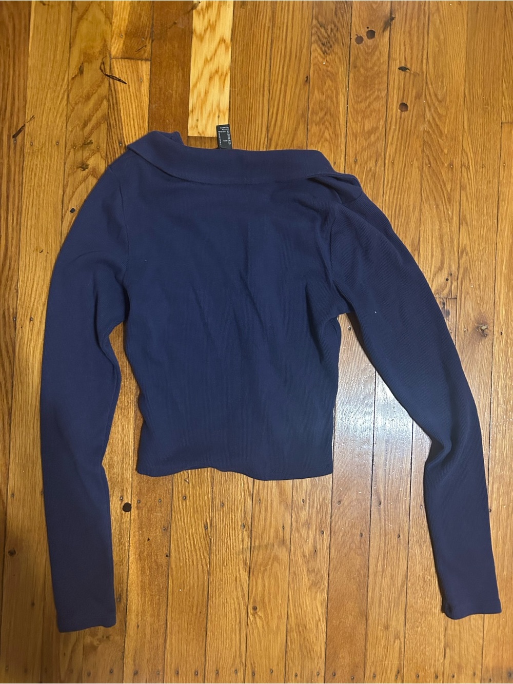 Collared Top - Picture 3 of 4